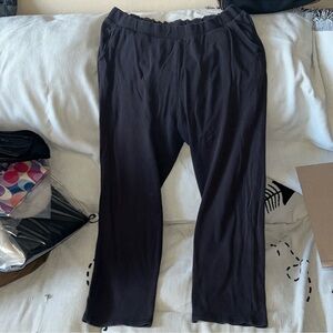 Basic editions black sweatpants size large damaged